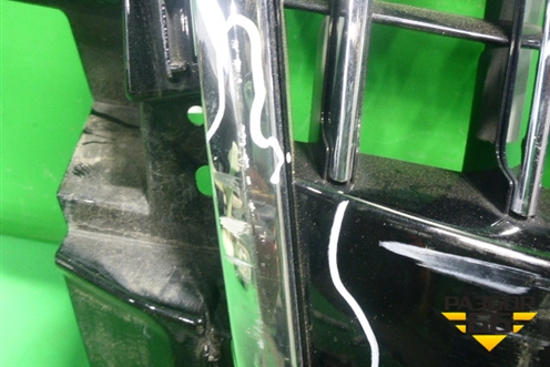 Решетка радиатора (после 2012г под парктроник) (8R0853651R) для Audi Q5 c 2008-2017г (Ку 5)