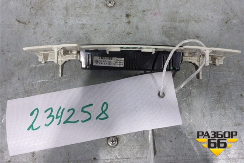 Индикатор парковки (на торпедо) для Volkswagen Touareg c 2002-2010г (Туарег)