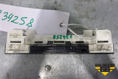 Индикатор парковки (на торпедо) для Volkswagen Touareg c 2002-2010г (Туарег)