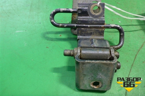 Петля двери задней правой нижняя (7L0833412DE) для Volkswagen Touareg c 2002-2010г (Туарег)