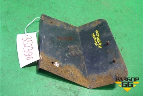 Кронштейн переднего крыла правый  (Задняя часть) для Renault TRUCK Premium 2 с 2005-2013г (Премиум 2)