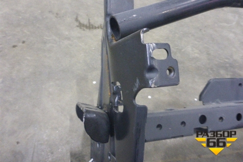 Усилитель торпедо для Mercedes Benz TRUCK Axor 2 с 2004г (Аксор)