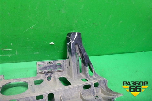 Кронштейн заднего бампера центральный (7294391) для BMW X5 F15 с 2013г (Х5 Ф15)