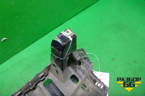 Кронштейн заднего бампера центральный (7294391) для BMW X5 F15 с 2013г (Х5 Ф15)