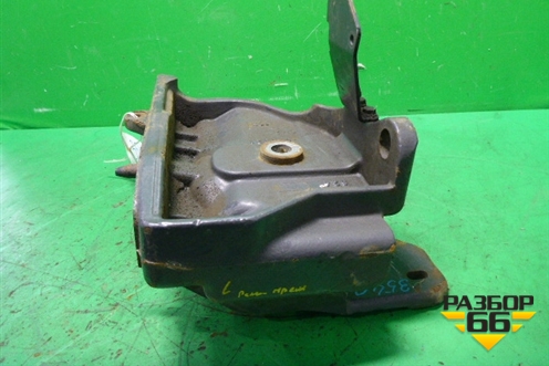 Кронштейн крепления передней рессоры (Левый передний) (5010615128) для Renault TRUCK Premium 2 с 2005-2013г (Премиум 2)