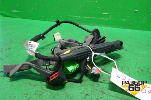 Проводка двери передней правой (31374753) для Volvo XC60 с 2008-2017г (ХС60)