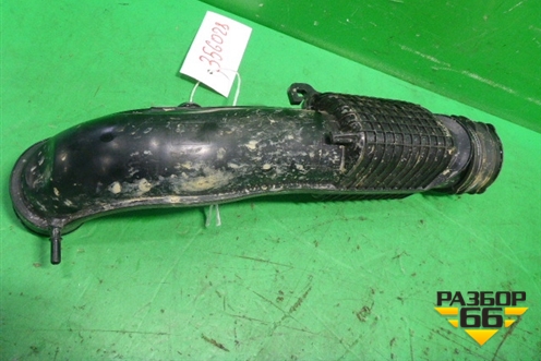 Патрубок интеркулера пластиковый (2.0л B4204T11) (31319691) для Volvo XC60 с 2008-2017г (ХС60)