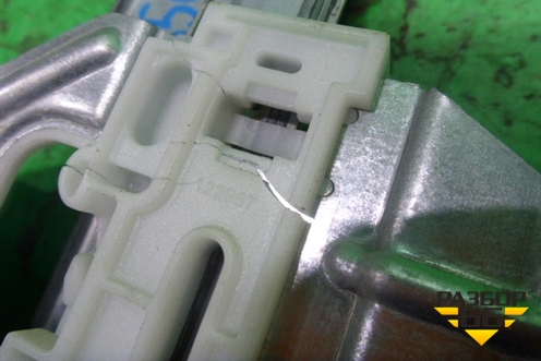 Стеклоподъёмник электрический передний левый для Peugeot 301 с 2013г