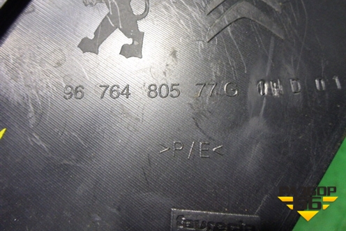 Обшивка стойки задняя нижняя левая (9676480577) для Peugeot 301 с 2013г