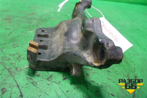 Кронштейн двигателя правый (1.5л B15D2) (1302140) для Chevrolet Cobalt с 2012г (Кобальт)