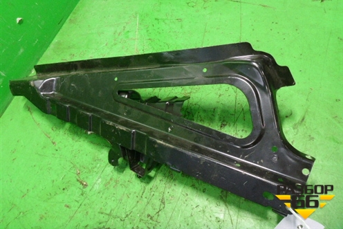 Кузовной элемент (стойка задняя правая новый) (7P5805889) для Porsche Cayenne с 2003-2010г (Каен)