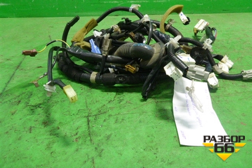 Проводка двери багажника для Infiniti Infiniti QX56/QX80 (Z62) с 2010г (Ку икс56/80)