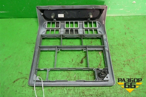 Накладка на торпедо  (центральная) для MAN TGA 4-Series  с 2000-2008г (ТГА)