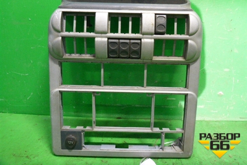 Накладка на торпедо  (центральная) для MAN TGA 4-Series  с 2000-2008г (ТГА)