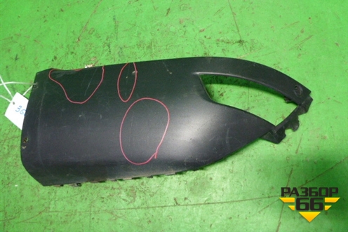 Накладка заднего бампера левая (под парктроник) (LR045187) для Land Rover Range Rover Sport с 2013-2022г (Спорт)