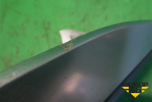 Накладка двери передней правой (4M0853960F) для Audi Q7 c 2015г (Ку 7)