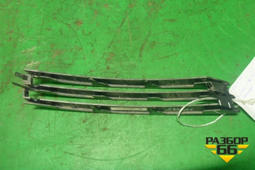 Решетка в передний бампер левая (накладка) (CK52018K28AA) для Land Rover Range Rover 4 с 2013-2022г (Вог)