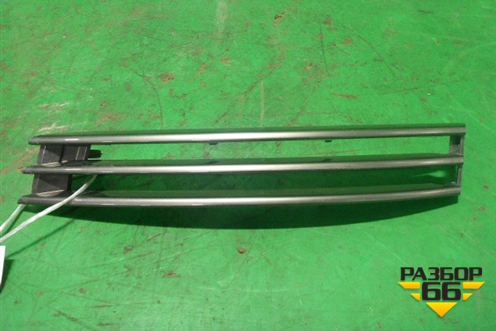 Решетка в передний бампер левая (накладка) (CK52018K28AA) для Land Rover Range Rover 4 с 2013-2022г (Вог)