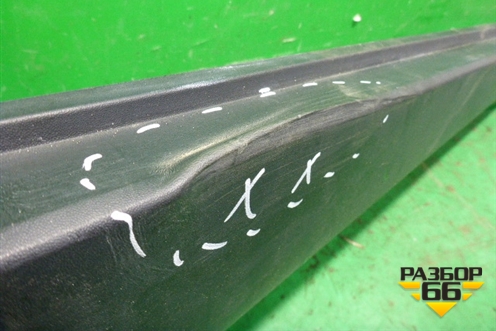 Накладка на порог наружная правая (877522S000) для Hyundai ix 35 с 2010г (Ай икс 35)