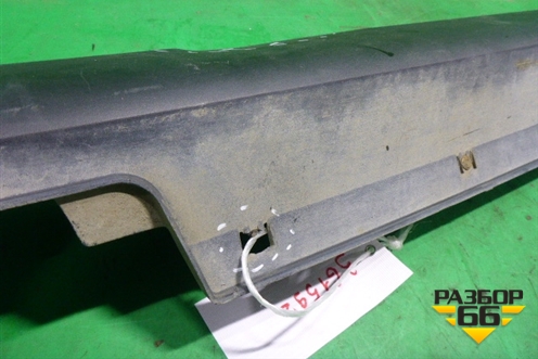 Накладка на порог наружная правая (877522S000) для Hyundai ix 35 с 2010г (Ай икс 35)