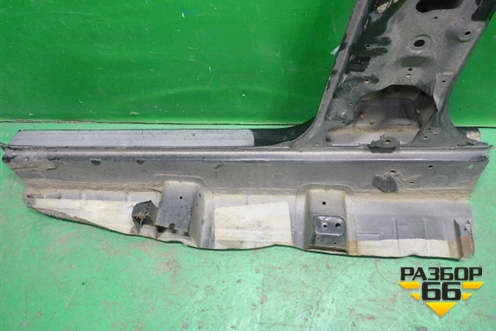 Порог со стойкой правый для Nissan Tiida (C11X) с 2004-2013г