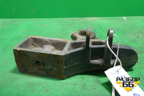 Кронштейн переднего стабилизатора  (левый) (A9413230521) для Mercedes Benz TRUCK Axor 2 с 2004г (Аксор)