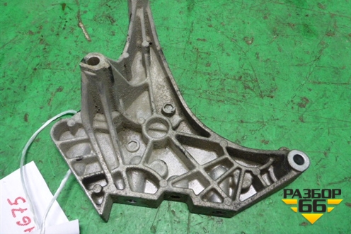 Кронштейн двигателя правый (2.0 CBD TDI) (03L199207) для Volkswagen Passat (B6) с 2005-2010г (Пассат Б6)