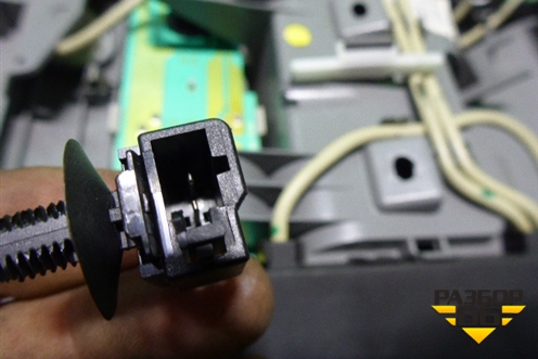 Плафон салонный передний (не под люк) (7L0868403) для Volkswagen Touareg c 2002-2010г (Туарег)