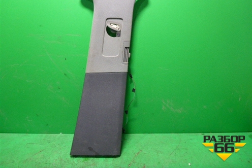 Обшивка стойки центральная правая для Volkswagen Touareg c 2002-2010г (Туарег)