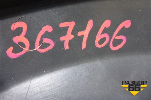 Накладка на торпедо (боковая правая) (7L6857176B) для Volkswagen Touareg c 2002-2010г (Туарег)