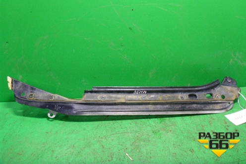 Кронштейн переднего крыла правый (7L6805176D) для Volkswagen Touareg c 2002-2010г (Туарег)