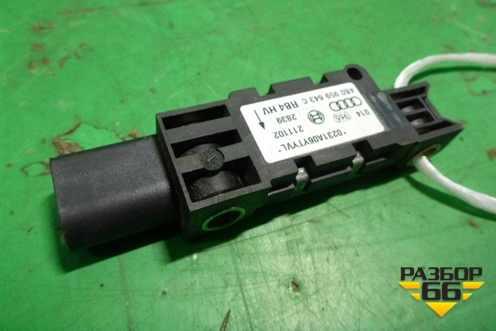 Датчик AIR BAG для Volkswagen Touareg c 2002-2010г (Туарег)