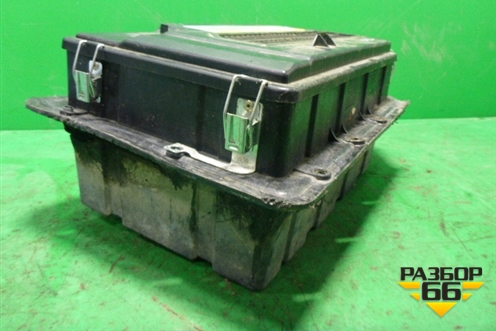 Ящик под аккумулятор (под сиденьем) для Volkswagen Touareg c 2002-2010г (Туарег)