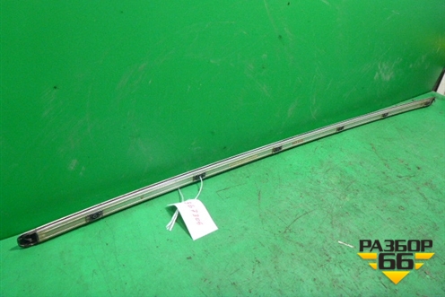 Молдинг крыши левый (7L6860181E) для Volkswagen Touareg c 2002-2010г (Туарег)