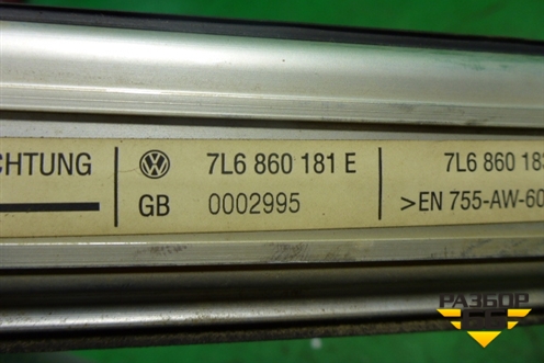 Молдинг крыши левый (7L6860181E) для Volkswagen Touareg c 2002-2010г (Туарег)