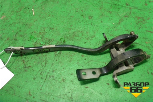 Петля двери багажника (правая) (7L6827302A) для Volkswagen Touareg c 2002-2010г (Туарег)