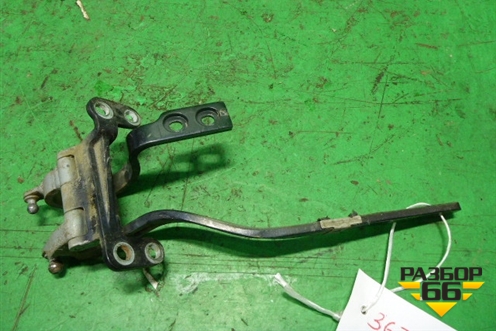 Петля двери багажника (левая) (7L6827301A) для Volkswagen Touareg c 2002-2010г (Туарег)