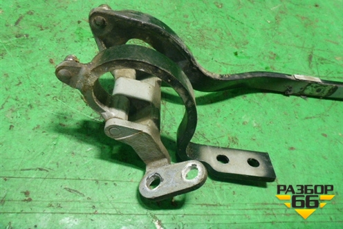 Петля двери багажника (левая) (7L6827301A) для Volkswagen Touareg c 2002-2010г (Туарег)