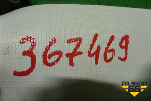 Кронштейн заднего бампера правый (под фонарь) (7L6807862) для Volkswagen Touareg c 2002-2010г (Туарег)