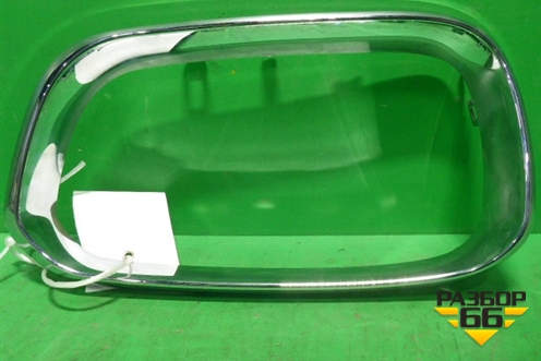 Накладка на решетку радиатора (левая) для BMW 1-серия F20/F21 с 2011г