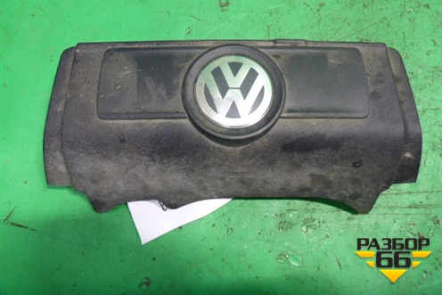 Накладка декоративная на двигатель (передняя 4.2л BAR) (7L6103926A) для Volkswagen Touareg c 2002-2010г (Туарег)