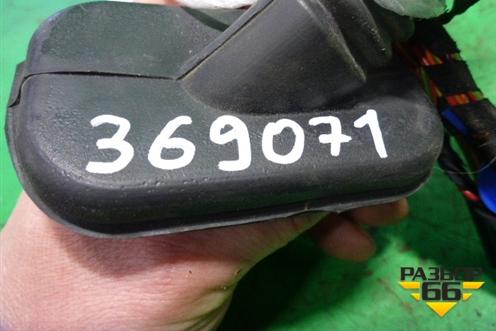 Проводка двери задней правой для Volkswagen Touareg c 2002-2010г (Туарег)