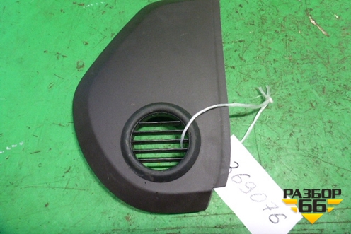 Накладка на торпедо (боковая левая) (7L6857175H) для Volkswagen Touareg c 2002-2010г (Туарег)