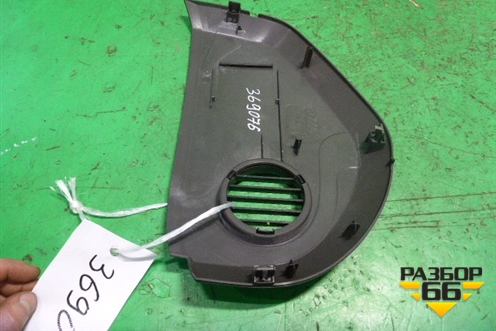 Накладка на торпедо (боковая левая) (7L6857175H) для Volkswagen Touareg c 2002-2010г (Туарег)