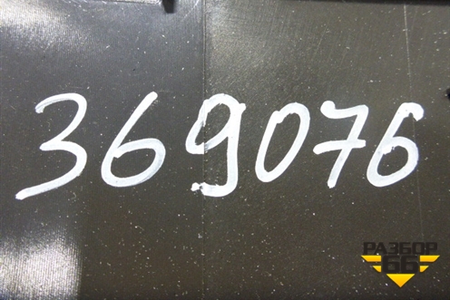 Накладка на торпедо (боковая левая) (7L6857175H) для Volkswagen Touareg c 2002-2010г (Туарег)