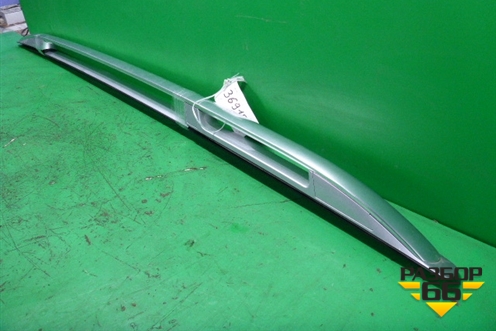 Рейлинг на крышу правый для Volkswagen Touareg c 2002-2010г (Туарег)