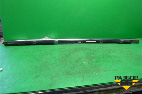 Рейлинг на крышу правый для Volkswagen Touareg c 2002-2010г (Туарег)