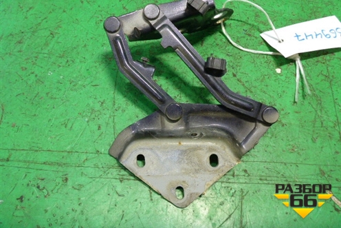 Петля капота правая (7L6823302A) для Volkswagen Touareg c 2002-2010г (Туарег)