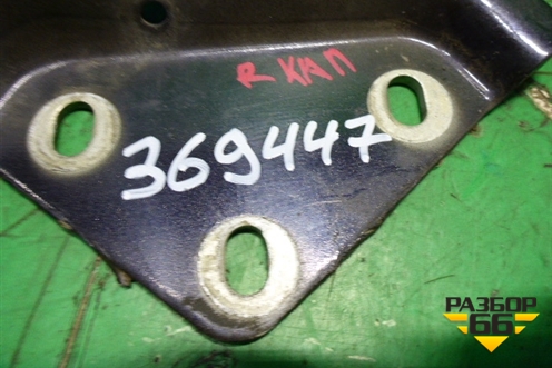 Петля капота правая (7L6823302A) для Volkswagen Touareg c 2002-2010г (Туарег)