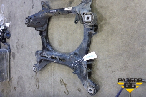 Подрамник передний АКПП (7L0400025) для Volkswagen Touareg c 2002-2010г (Туарег)